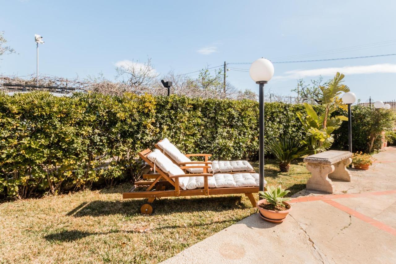Villa Rosa Near The Sandy Beach, Parking & Wifi Noto Exterior photo