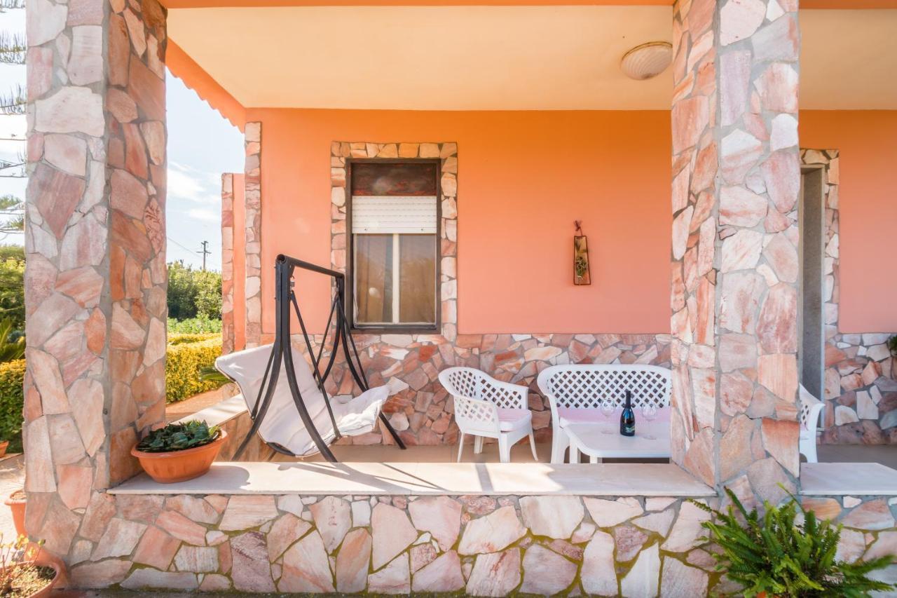 Villa Rosa Near The Sandy Beach, Parking & Wifi Noto Exterior photo