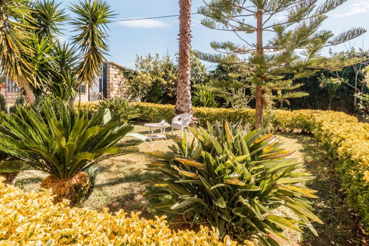 Villa Rosa Near The Sandy Beach, Parking & Wifi Noto Exterior photo